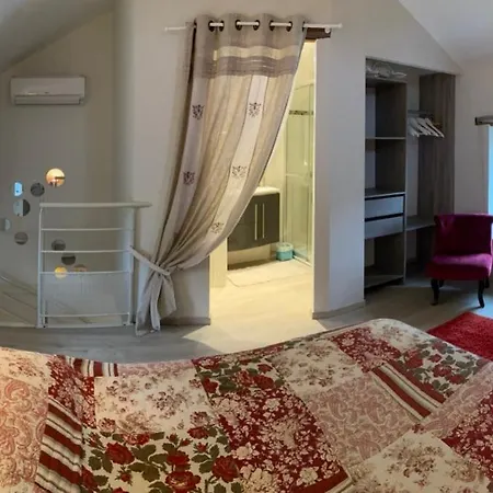 Le Mas D'isachris Le Loft Apartmán