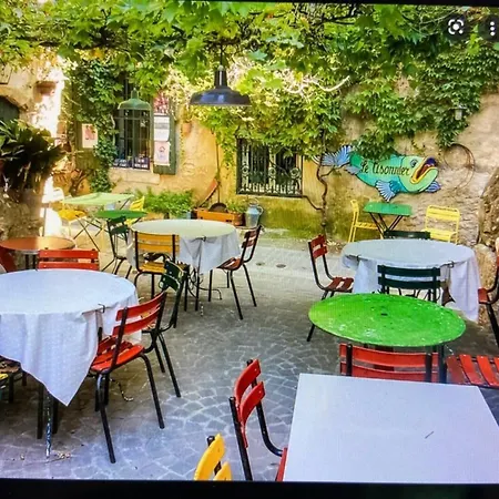 Le Mas D'isachris Le Loft La Garde-Adhémar